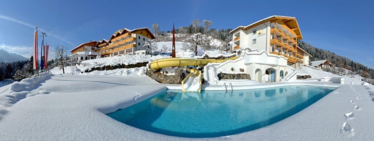 Pool im Winter