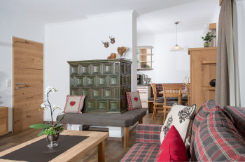 Kachelofen im Apartment Karwendel