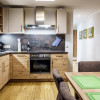 Apartment D - Priel: voll ausgestattete Wohnküche