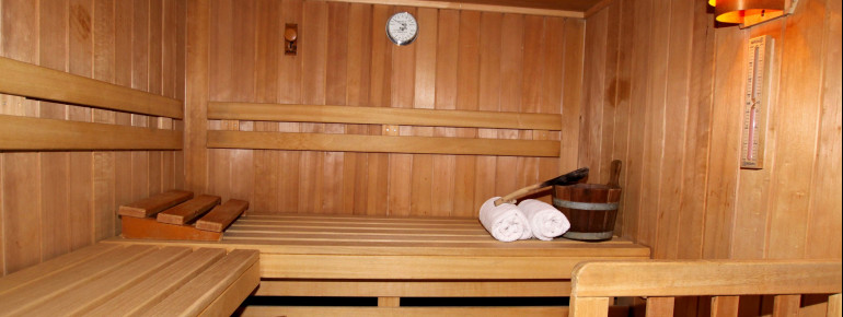 Ferienwohnen Mattle in Kappl Tirol bei Ischgl-Paznaun, Wellnessbereich - Finnische Sauna