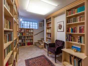 Bibliothek für unsere Gäste