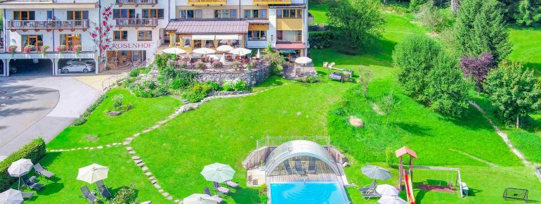 Gartenhotel Rosenhof bei Kitzbühel - Hotel mit Pool und Garten