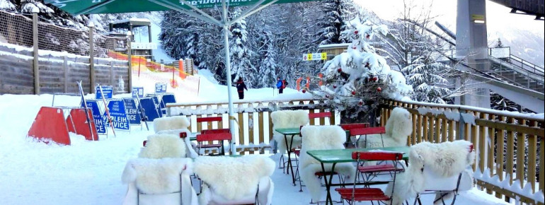 Direkt an der Skipiste bei der Mittelstation der Hochjochbahn