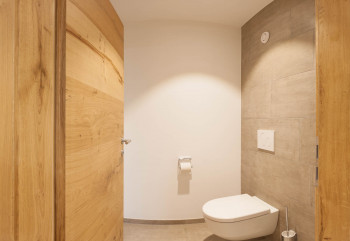 Das separate WC in den Hof-Suiten und Doppelzimmer Kaiserblick