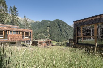 Die Ruhe genießen, kann man in den vielen Chalets. Sie sind für bis zu 6 Personen ausgelegt.