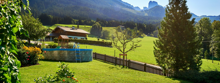 Garten mit schönem Bergblick