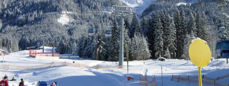 300 m zur Skischule