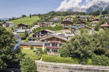 Feriennest Leitner von vorne außen