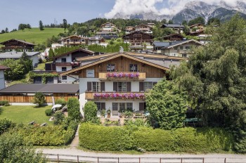 Feriennest Leitner von vorne außen