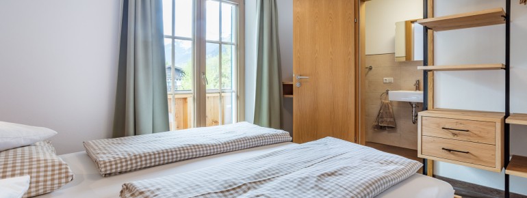 Schlafzimmer Loisei mit Bad und Balkon