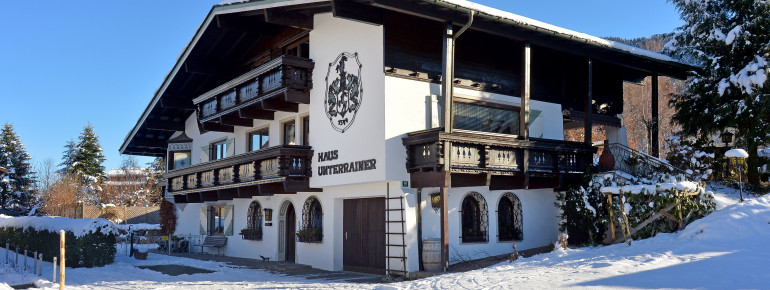 Alpenresidenz im Winter