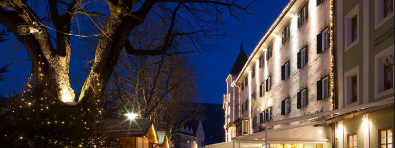 Weihnachtsstimmung am Graben, Hotel Corso im Zentrum von Bruneck