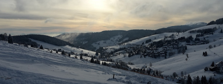 Todtnauberg mit untergehender Sonne