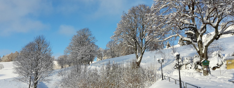 Blick zum Horn von der Panorama Lodge Sonnenalm