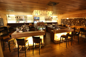 Wood's Cocktailbar