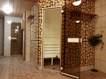 Dampfsauna und Finnische Sauna