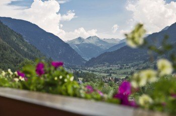 Herrlicher Zimmerausblick ins Gasteinertal