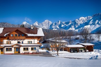 Brandstätterhof im Winter