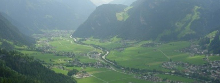 Ausblick auf Mayrhofen Ramsau und Hippach direkt vom Appartement Ramona