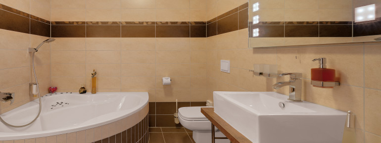 Schlossberghotel Oberhof, Eckbadewanne, Premiumzimmer