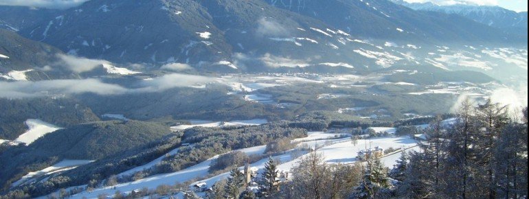 Das Panorama mit dem Skigebiet Plose