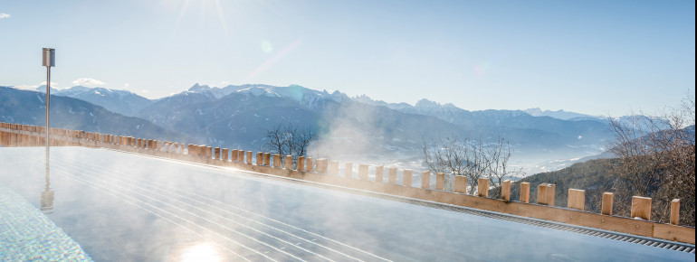 Im Winter versprechen die beheizten Pools angenehme Temperaturen.