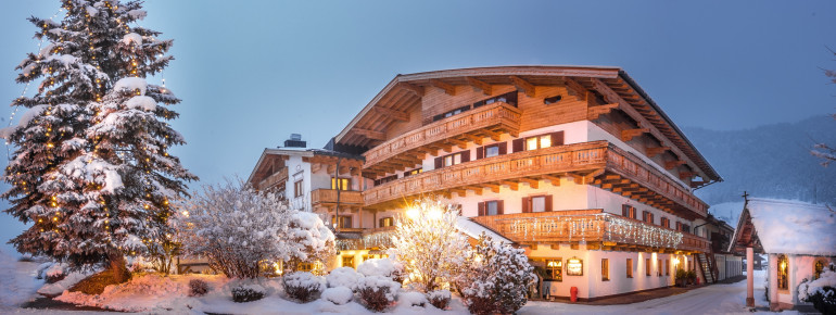 Spätnachmittag im Winter am Schörhof