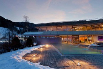 After a day of skiing you can relax in the thermal spa.