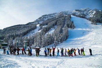 It's your first time at Norquay? You are looking for a fun way to learn about everything in and around the resort? Your Mountain Host will light the way for you.