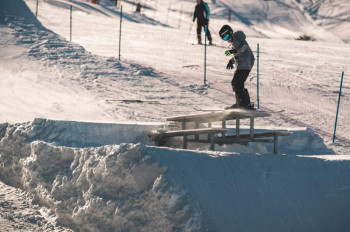 Also a snowpark is not to be missed.