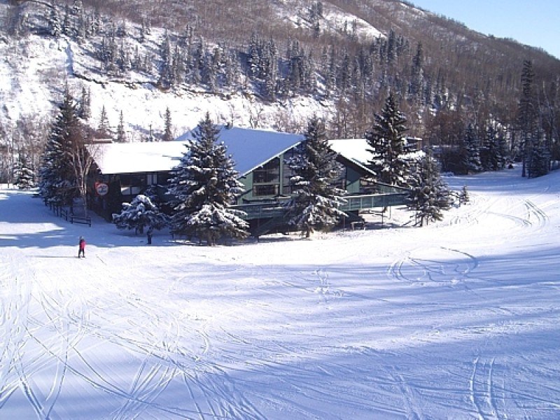 Canyon Ski Resort Red Deer • Ski Holiday • Reviews • Skiing