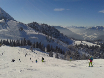 Skiers find more difficult runs towards Zwieselalm.