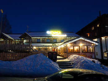 For après-ski you can go to Stodola.