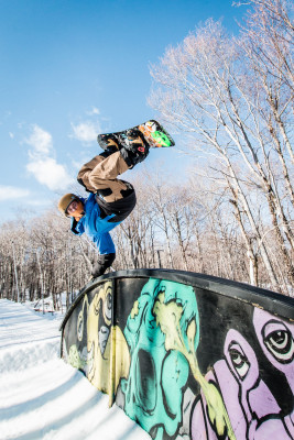 And we just can't get enough: A whopping six terrain parks as well as a half pipe are home to the ski resort.