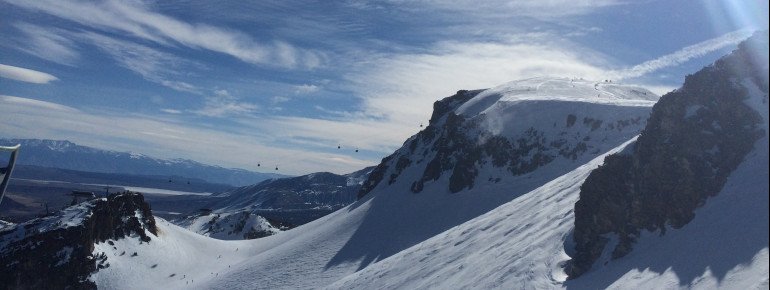 A great selection of freeride tracks start at the top station of Top of the Sierra.