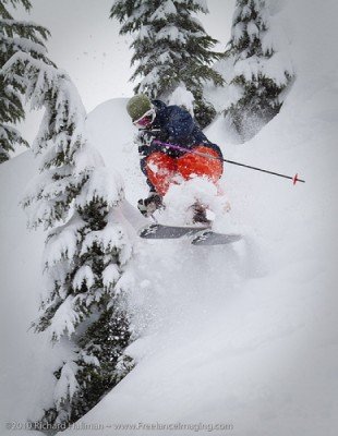 You won't get bored between the trees of Mt Hood.