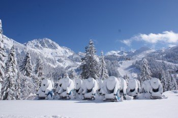 Snow making cannons help guarantee snow in this resort!