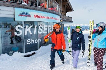 The ski service in the Kofelcenter is located directly at the top station of the Millennium Express.