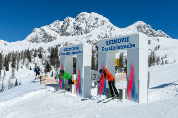 A total of three SkiMovie trails provide action!