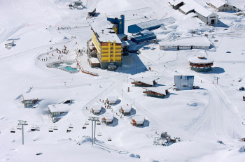 One of the most famous views of the resort: the bright yellow Hotel Portillo.