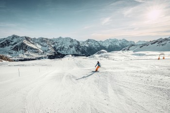 From gentle slopes to the black Al Mur, there is something for every skill level.