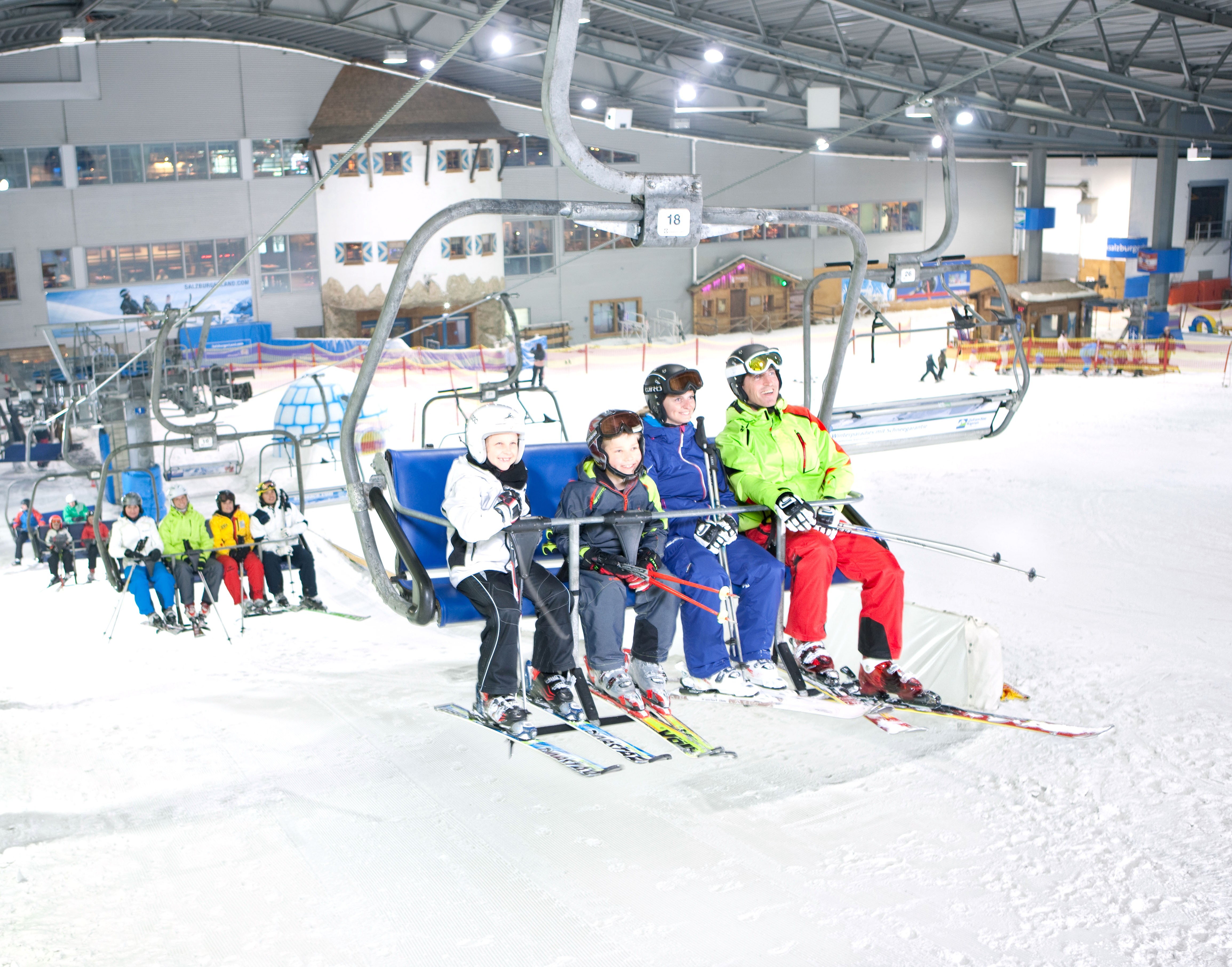 Ski Hall Alpenpark Neuss • Ski Holiday • • Skiing
