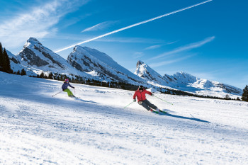 Over 50 kilometers of groomed runs await skiers and snowboarders here.
