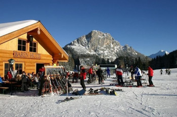 The Bärenhütte on the Wurzeralm is a popular place to stop for a bite to eat.