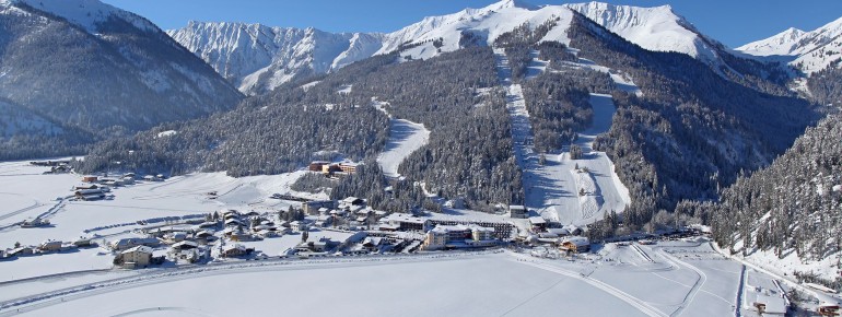 Blick zum Skigebiet Christlum in Achenkirch