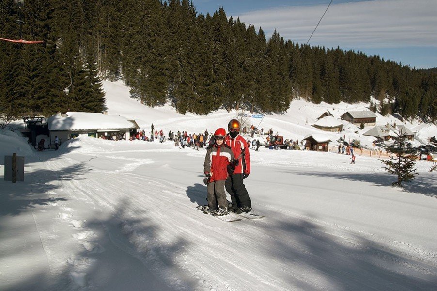 Das Skigebiet ist besonders bei Familien und Kindern beliebt.