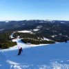 Traumhafte Panoramen und breite Pisten hat das Skigebiet am Arber zu bieten.