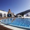 Thermal Römerbad: Von der kalten Skipiste rein ins heiße Wasser!