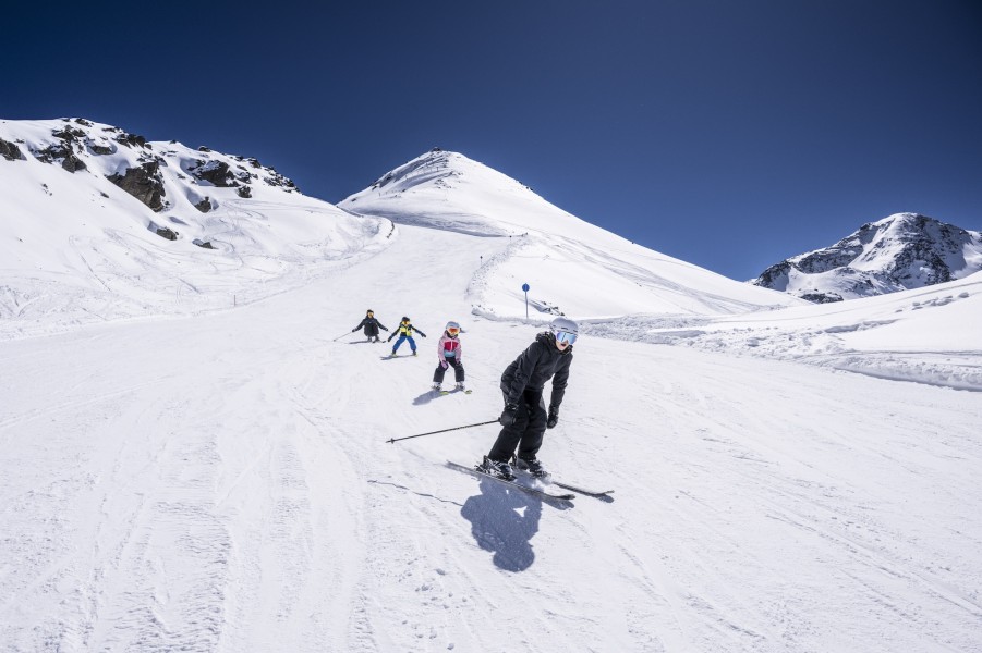 Das Skigebiet See überzeugt mit aussichtsreichen Abfahrten und übersichtlichem Gelände.