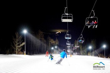 Flutlicht-Skifahren